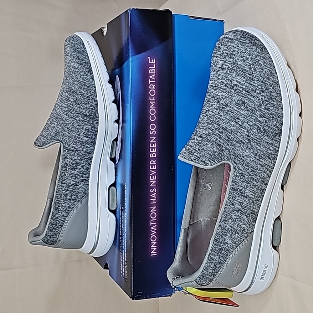 SKECHERS GO WALK 5 HONOR WOMENS SLIP ON SNEAKERS